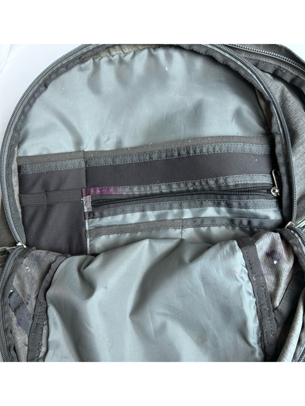 The North Face Borealis Backpack - Gray with Teal Accents unisex - Picture 6 of 13
